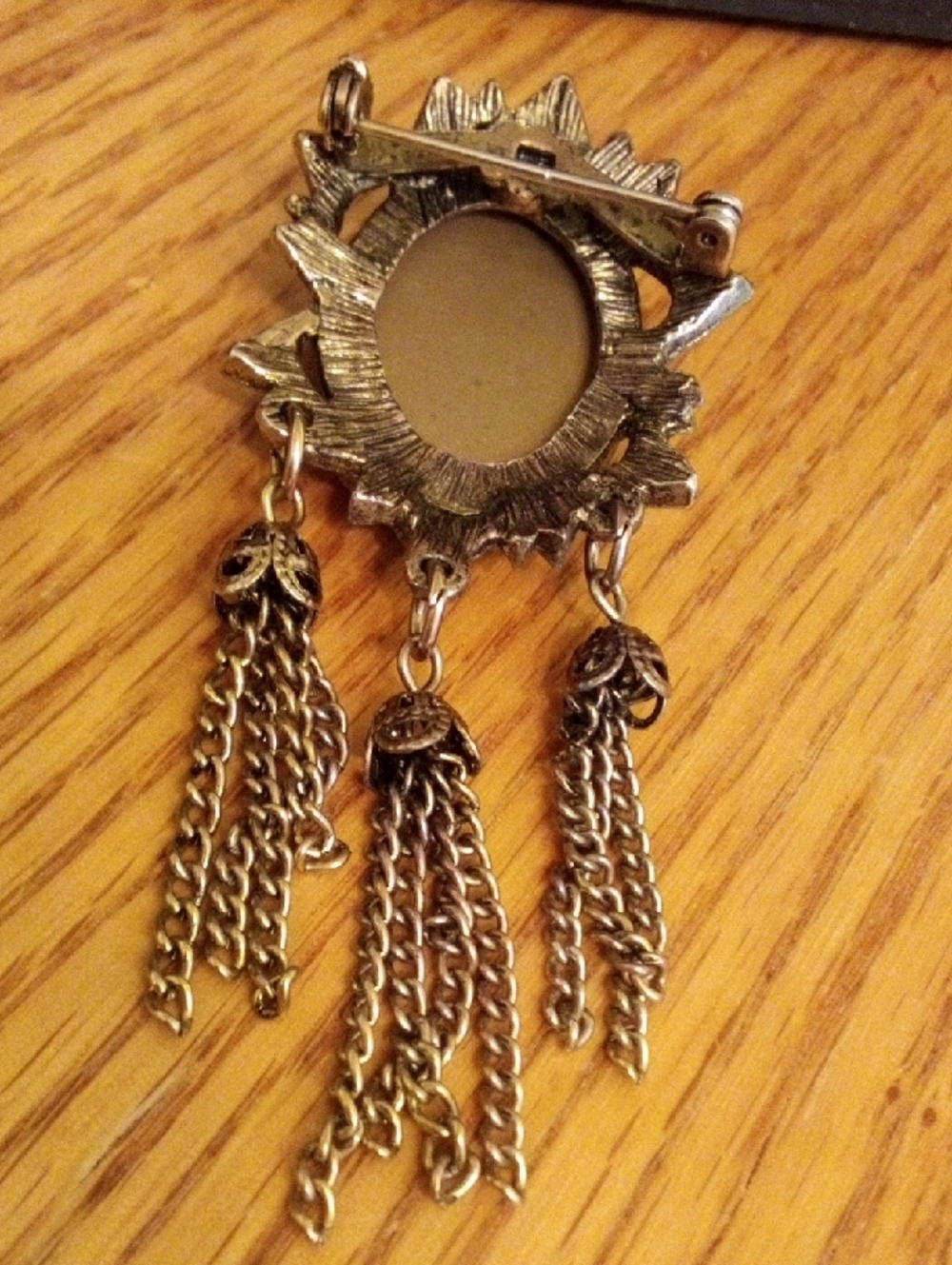 Iridescent Purple Blue Statement Pendant Necklace - Women Jewelry - Picture 3 of 4